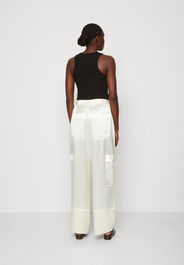 Calvin Klein NAIA SHINE WIDE LEG PANT