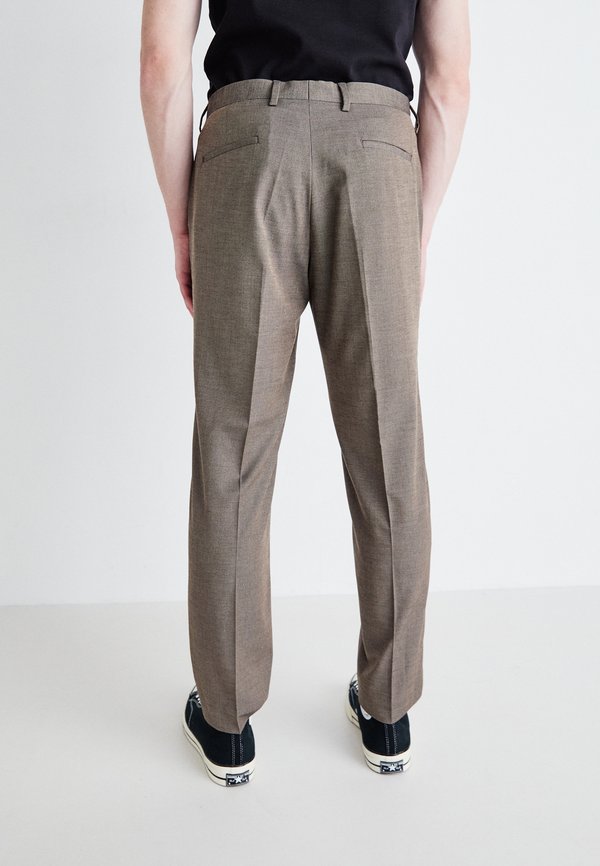 Jack & Jones PREMIUM Single breasted and tailored JPRBUSHWICK Regular Fit Suit