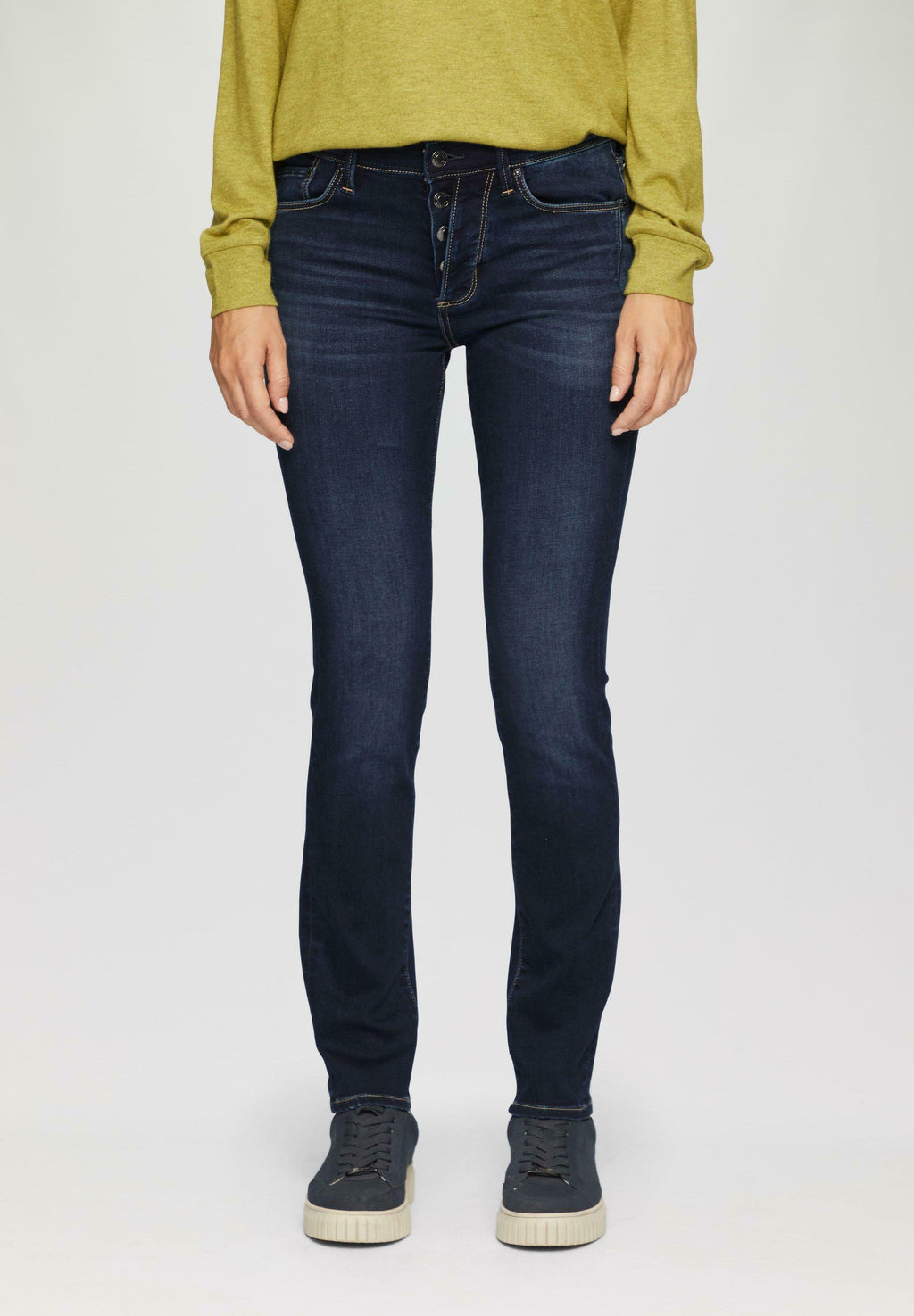  SLIM FIT / MID RISE / SLIM LEG Media 3