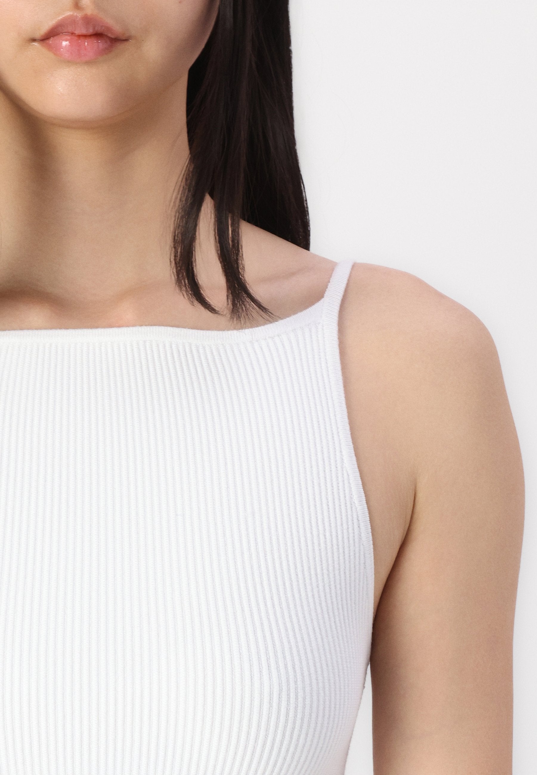 Abercrombie & Fitch OTTOMAN HIGH NECK TANK