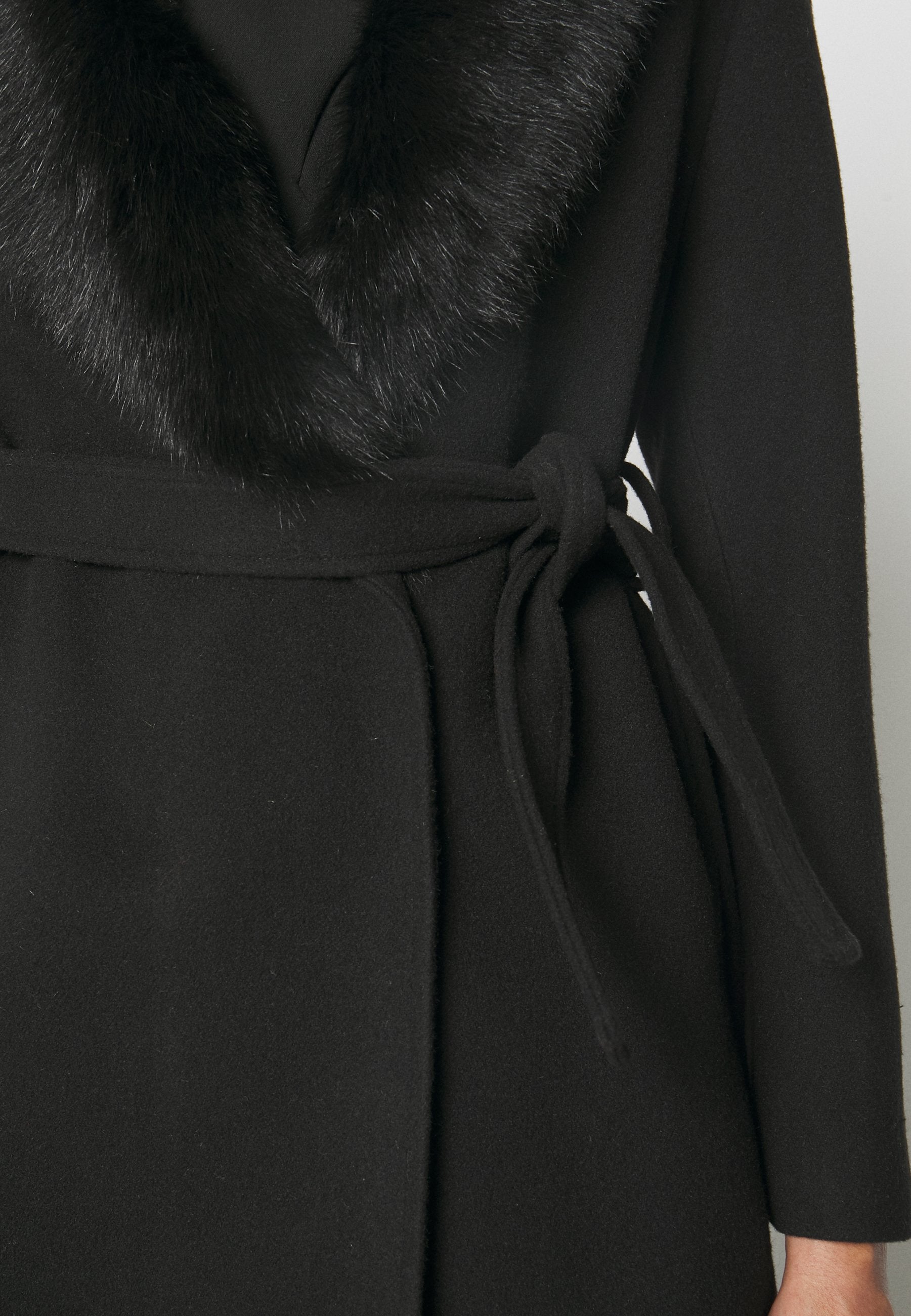 STUDIO ID JENNI COAT WITH COLLAR