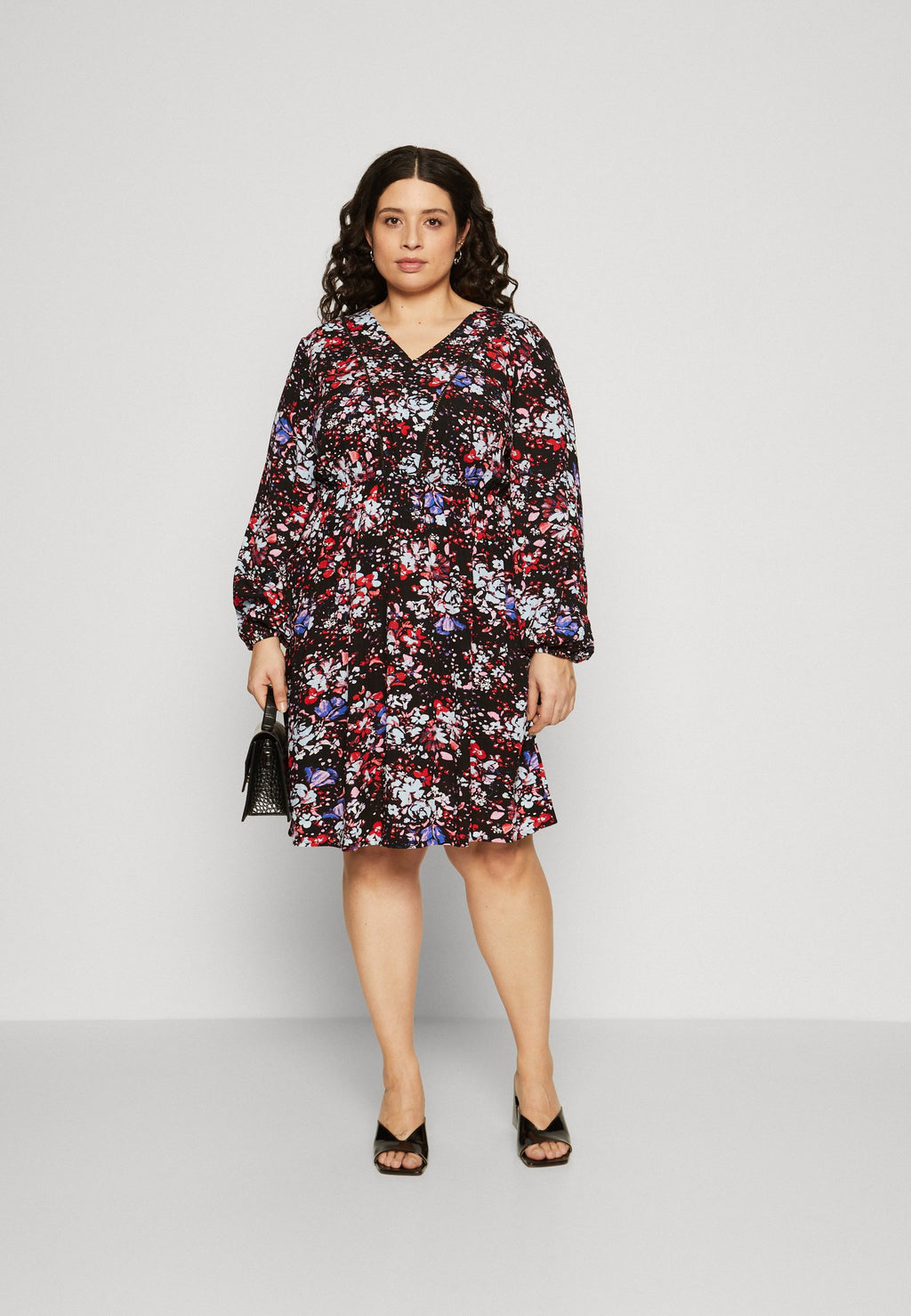 ONLY Carmakoma CARDEEDEE LIFE KNEE DRESS
