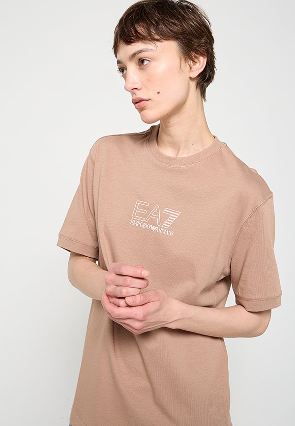 EA7 Emporio Armani