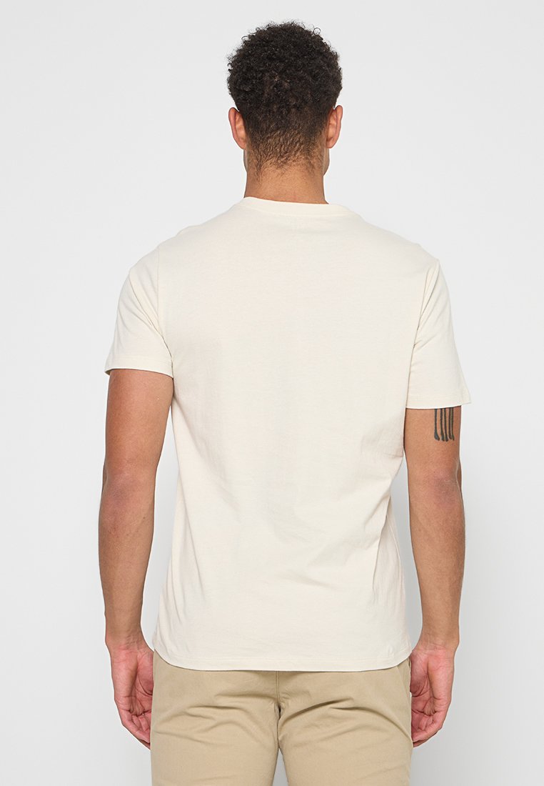 GAP V-EVERYDAY