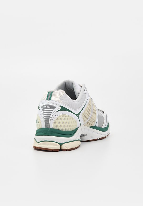 Saucony Originals PROGRID TRIUMPH 4