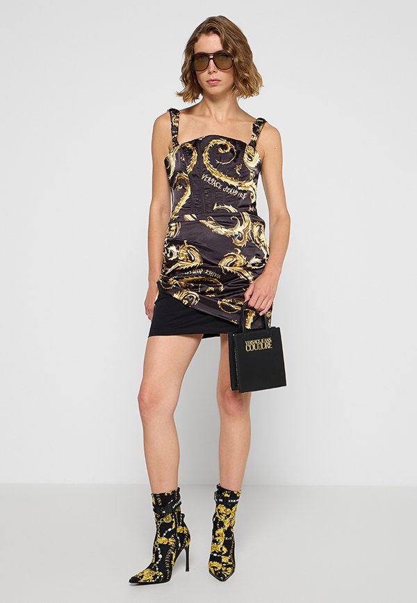 Versace Jeans Couture