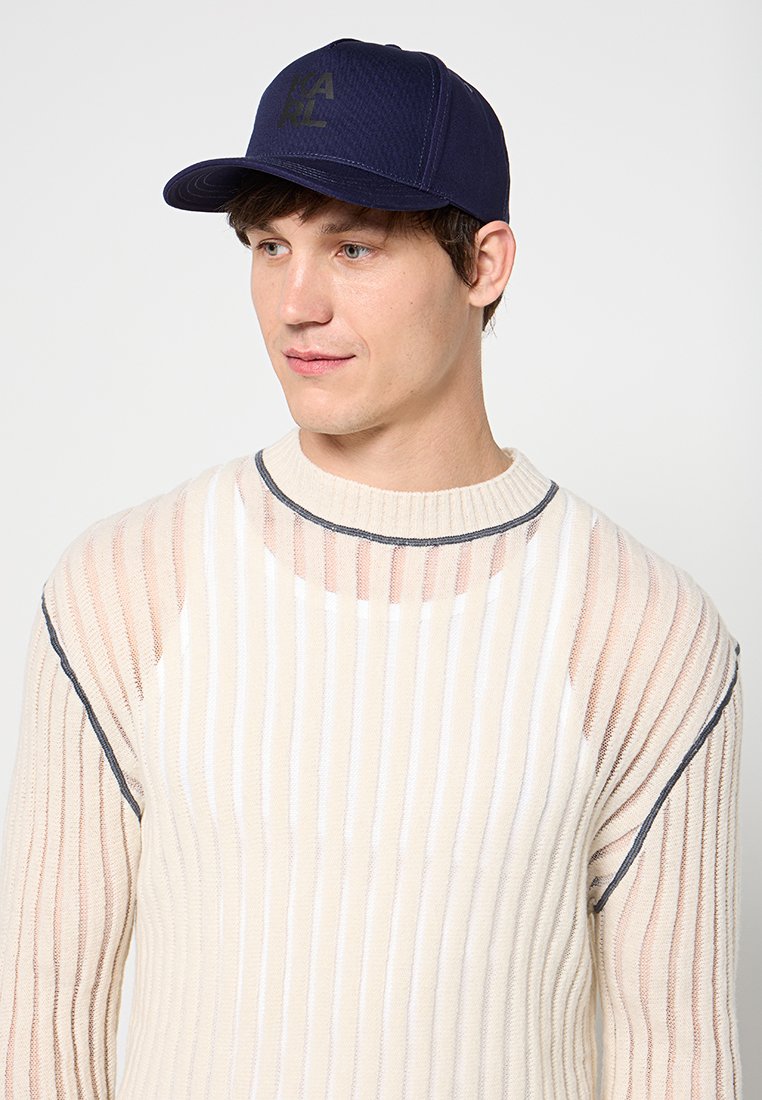 UNISEX Media 2