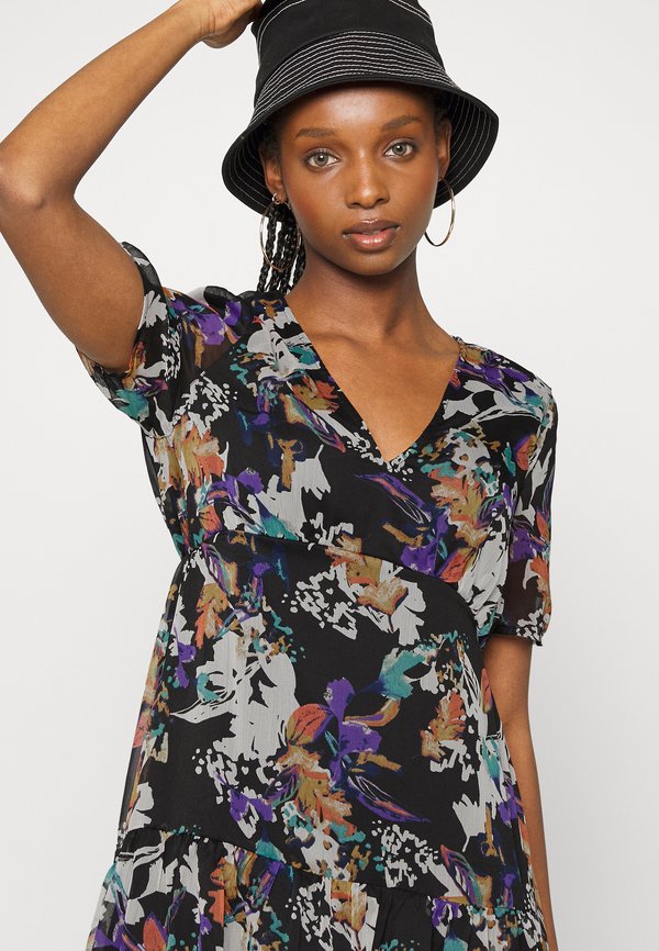 Vero Moda Petite VMKAYA V NECK SHORT DRESS