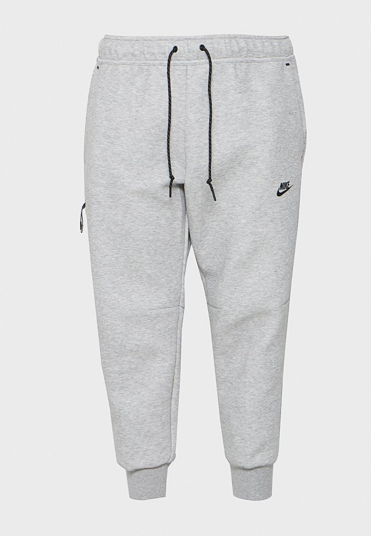 Nike Sportswear REGULAR FIT