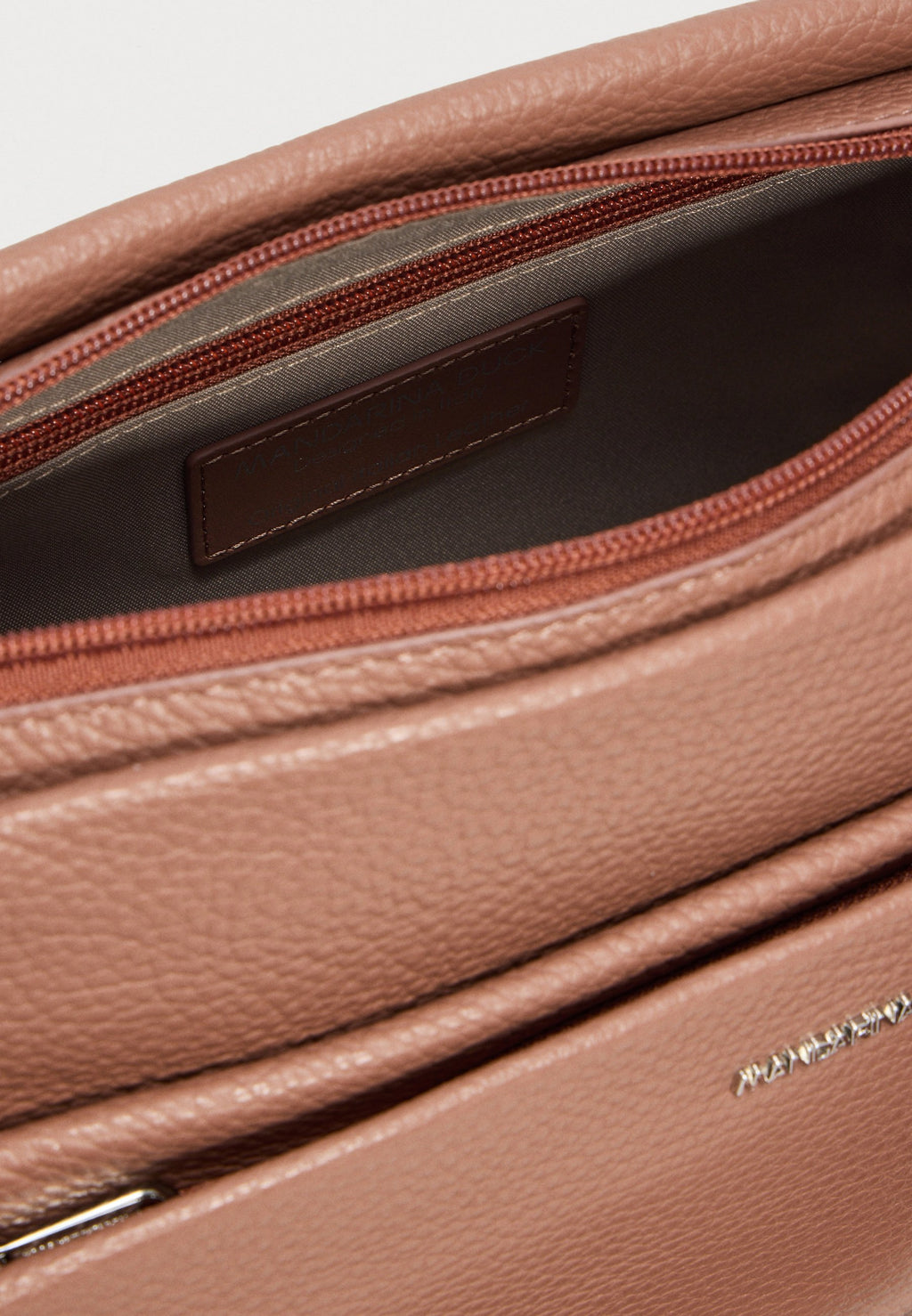 Mandarina Duck