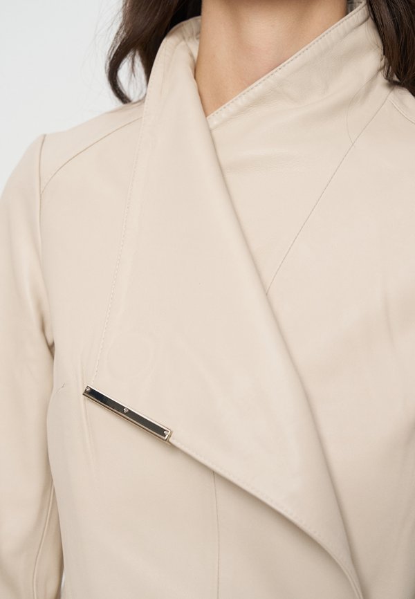Ted Baker RIYOZE