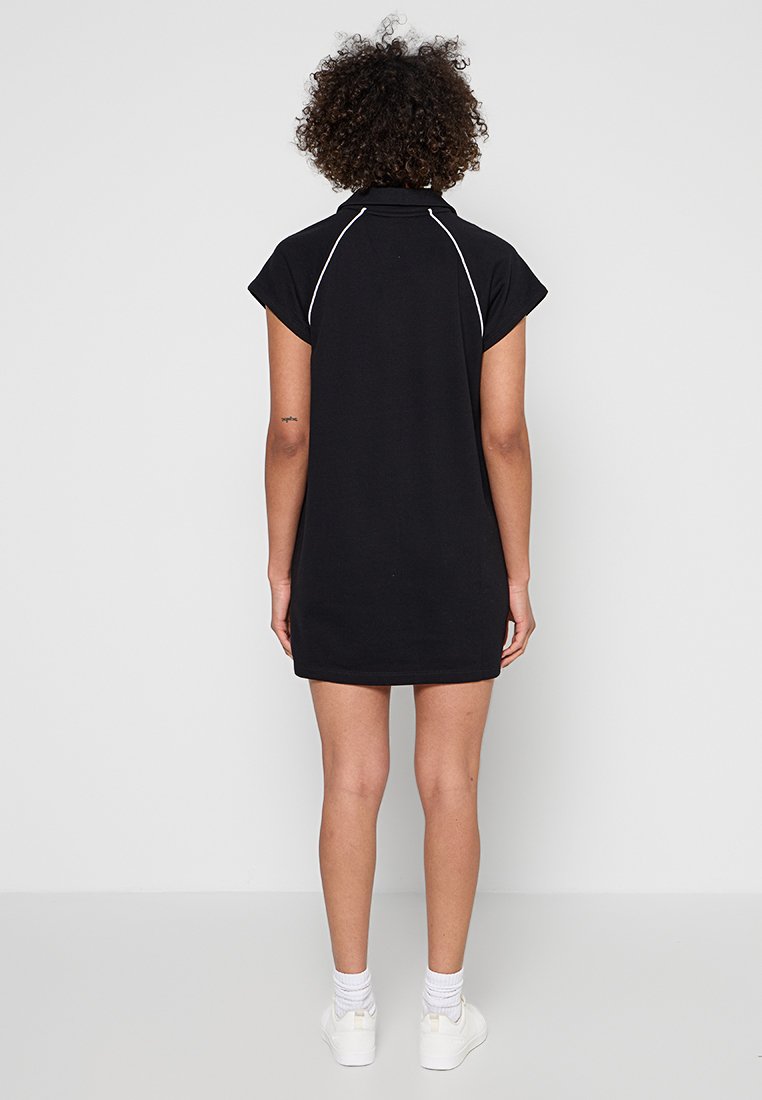 DKNY Sport