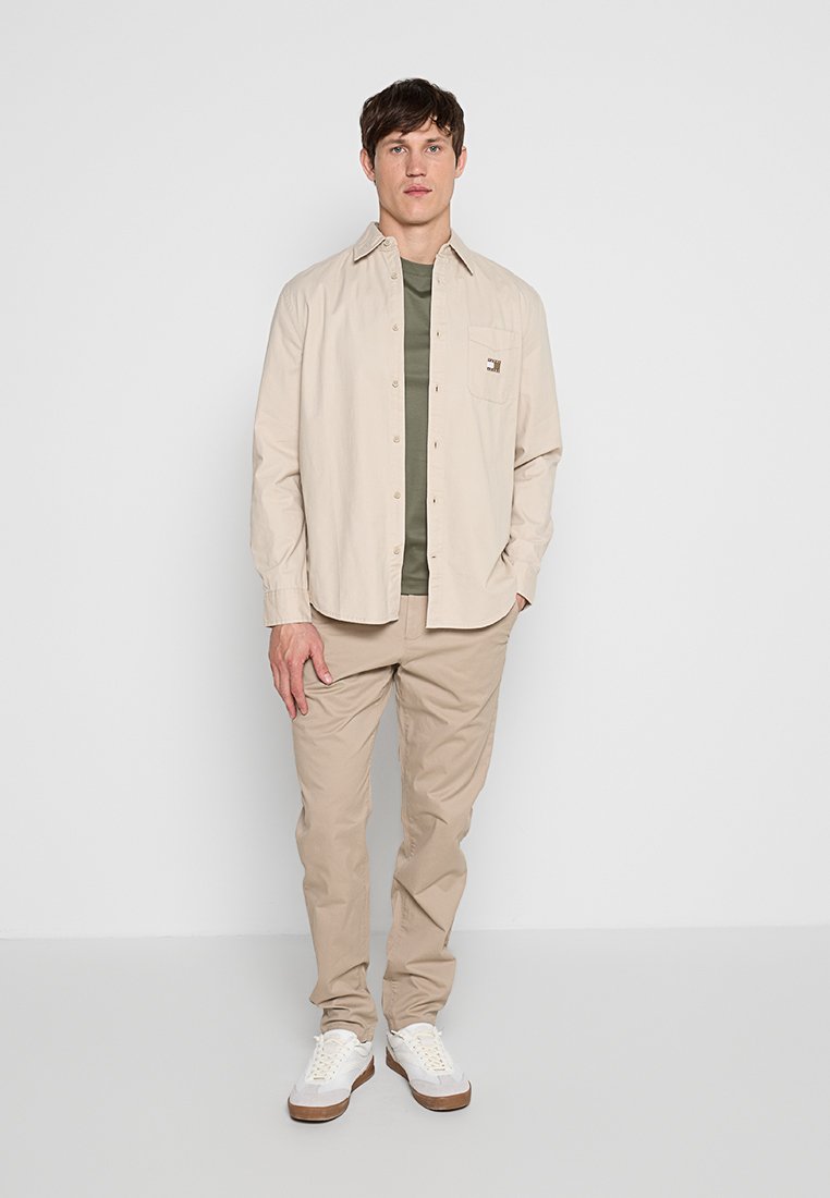 SLIM FIT Media 2