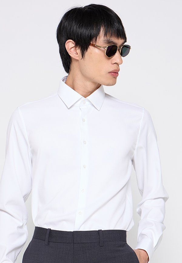 Calvin Klein SLIM FIT