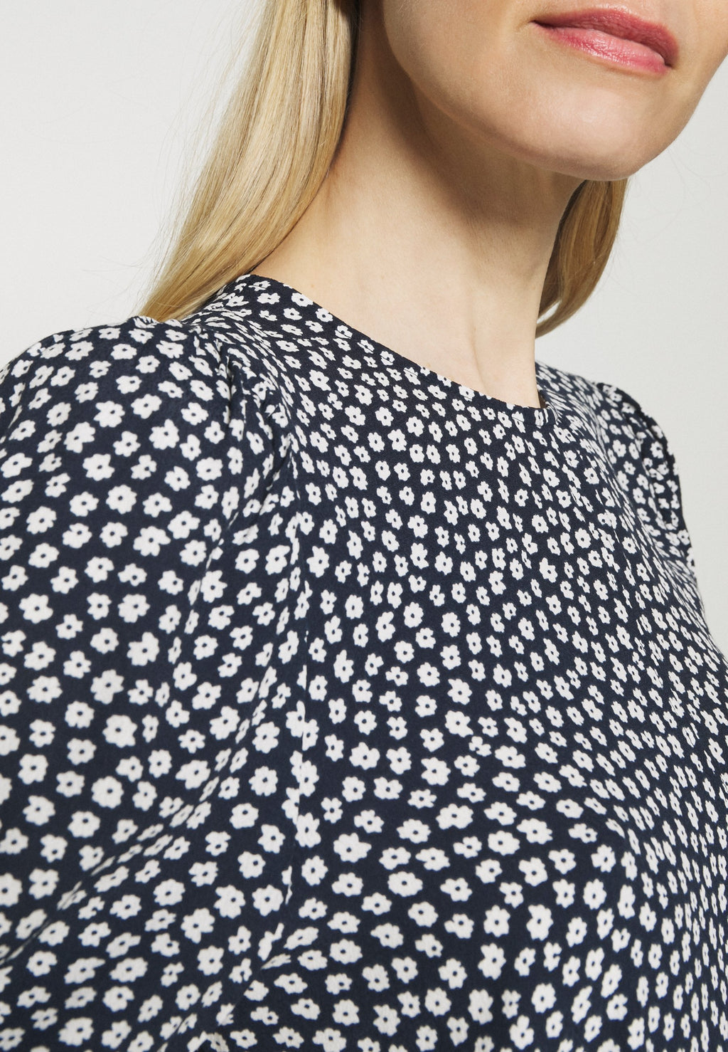 Marks & Spencer DITSY PUFF SLEEV