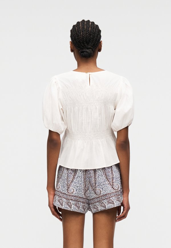 Antik Batik CAROLINE