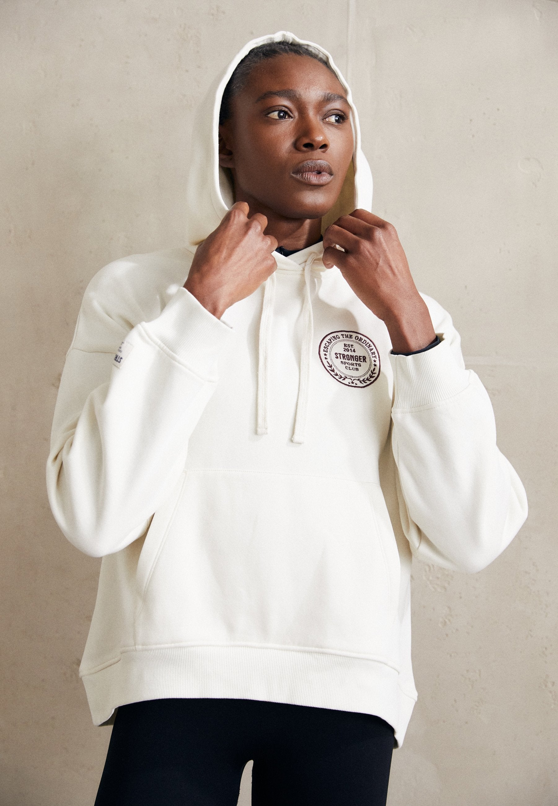 Stronger RELAXED HOODIE