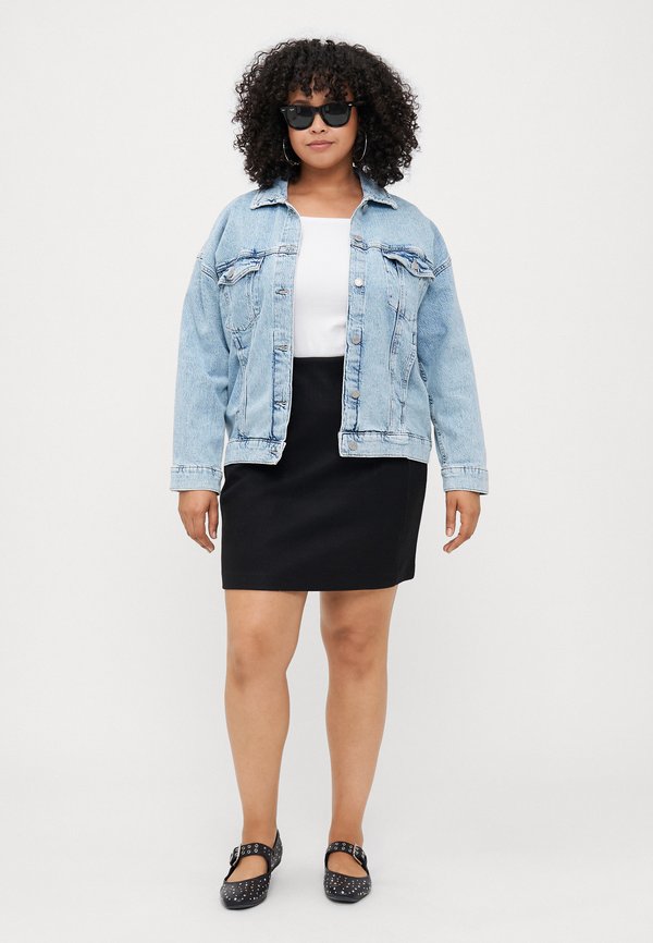 Vero Moda Curve VMCFORTUNEALISON High waist shorts