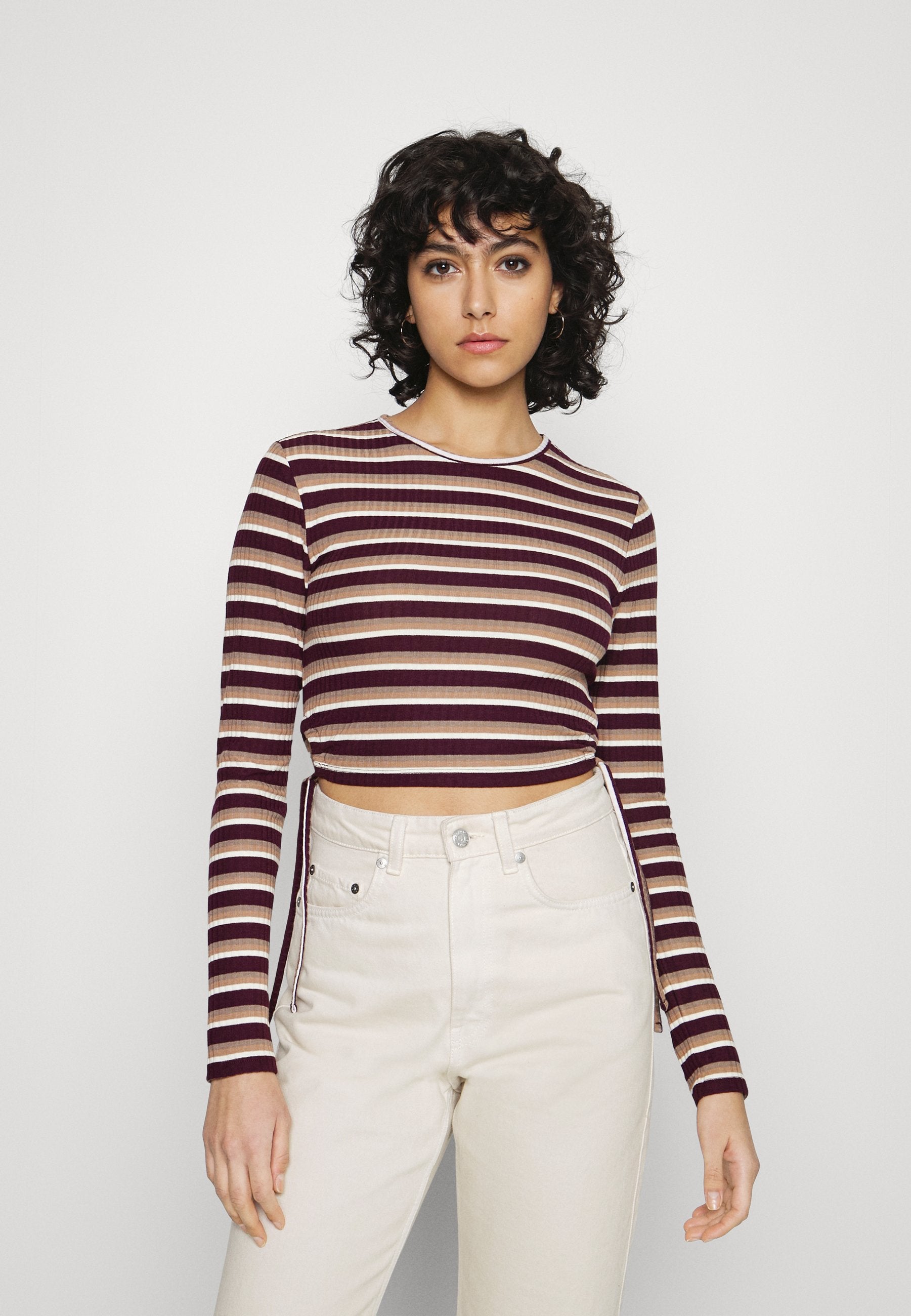 ONLY ONLEMMA CROPPED CUT OUT