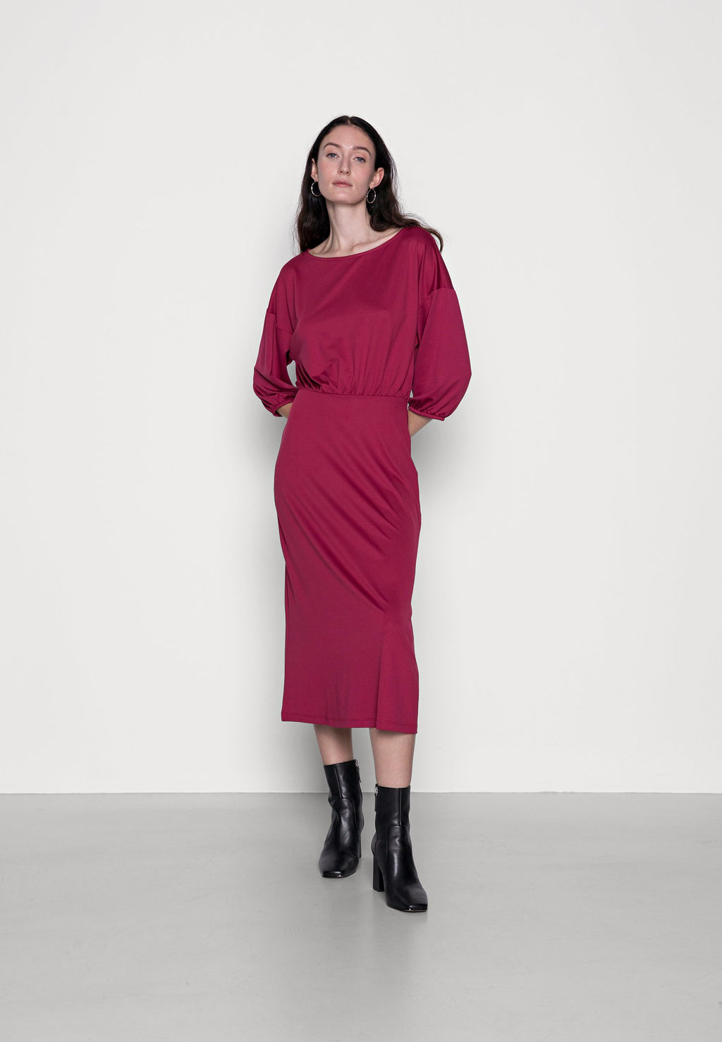 Anna Field Quarter sleeves elevated casual midi dress