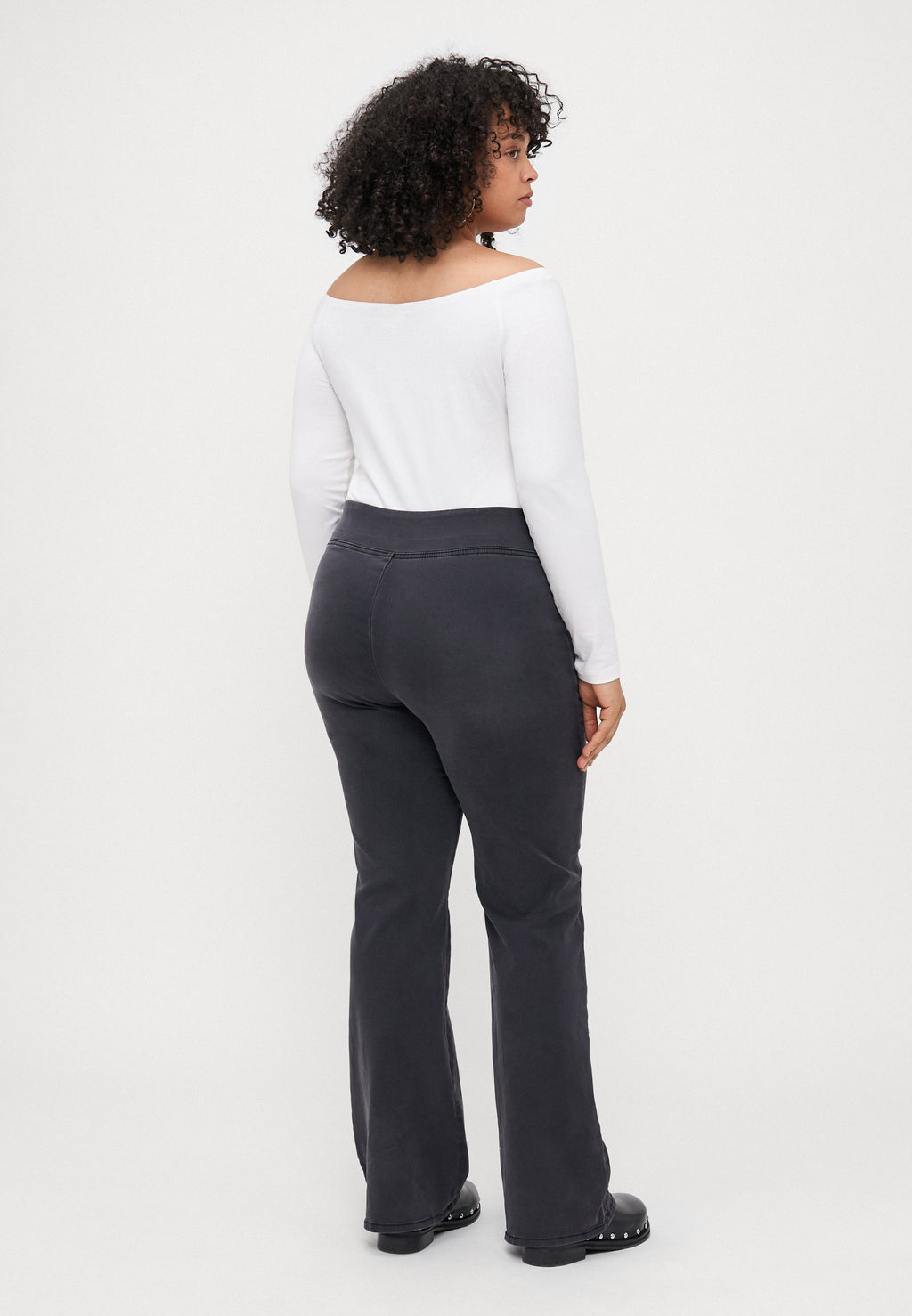 ONLY Carmakoma Flared fit CARROYAL Mid waist