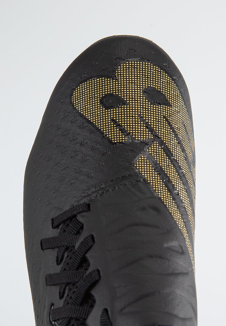 New Balance FURV7 PRO SG