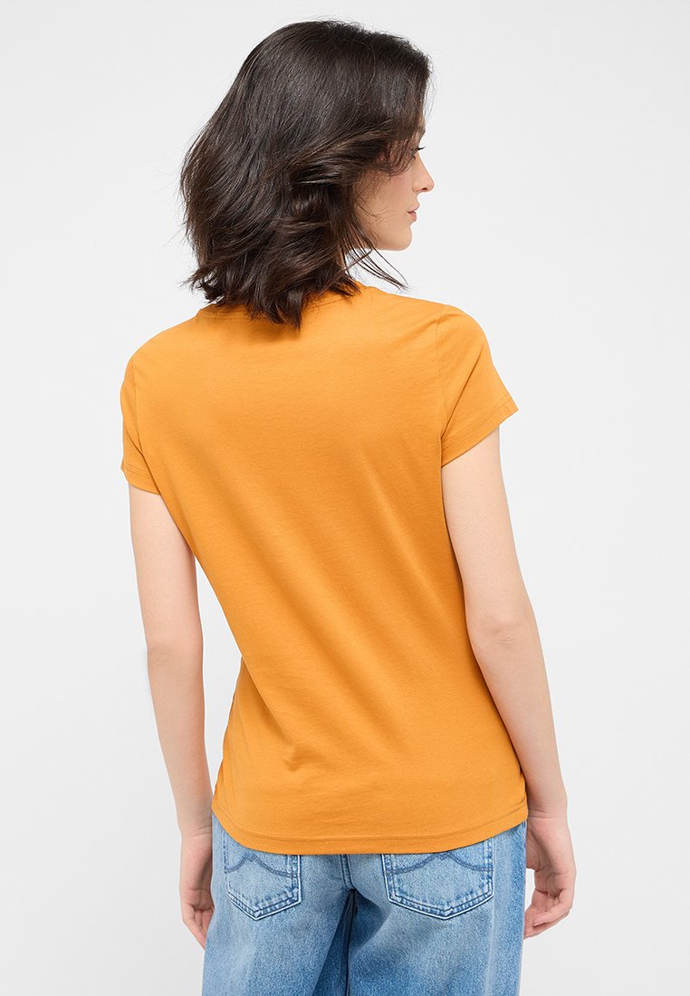 Mustang LOA SLIM FIT
