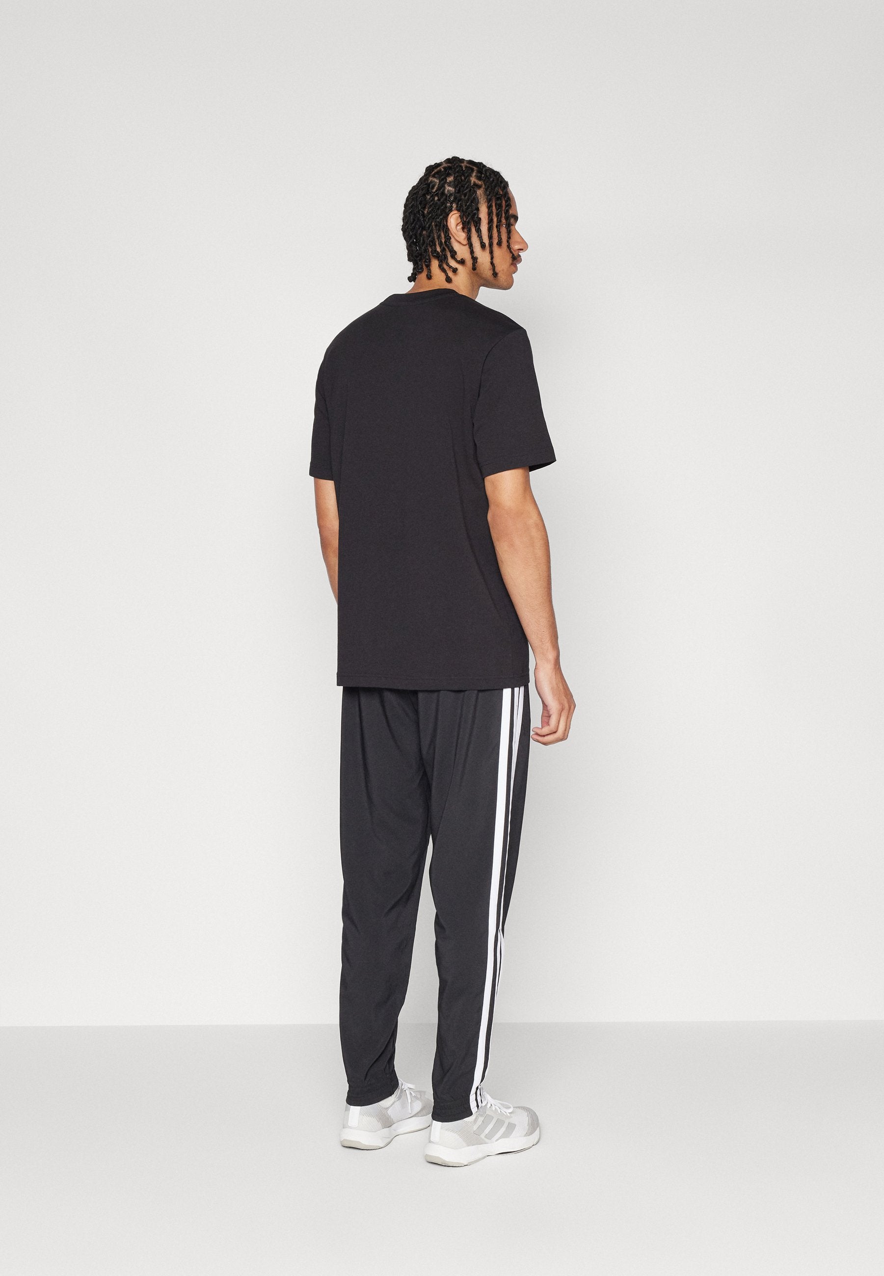 adidas Sportswear ESSENTIAL THREE STRIPES