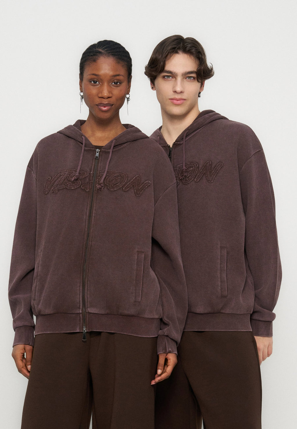 YOURTURN WAFFLE BOXY FIT ZIP-UP HOODIE