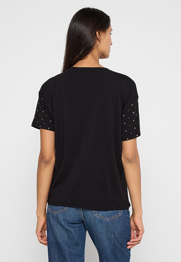 DKNY