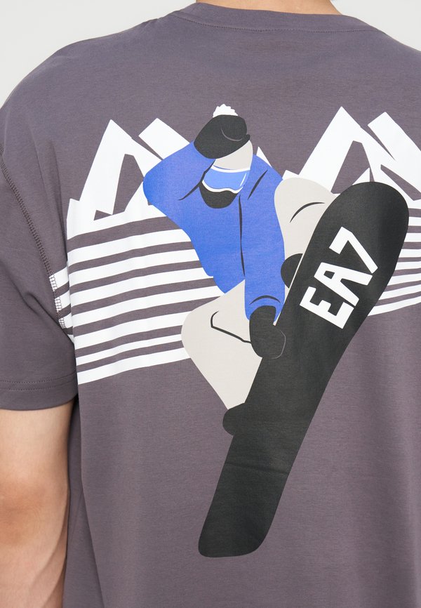 EA7 Emporio Armani