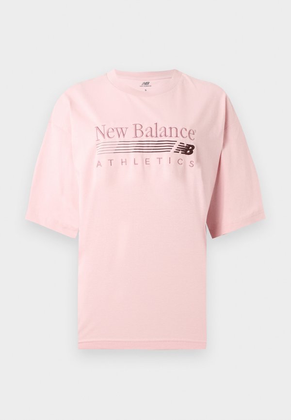 New Balance TRACKSIDE OVERSIZED - Print T-shirt - pink chalk