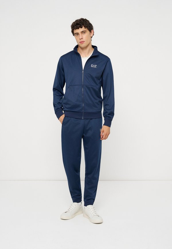 EA7 Emporio Armani