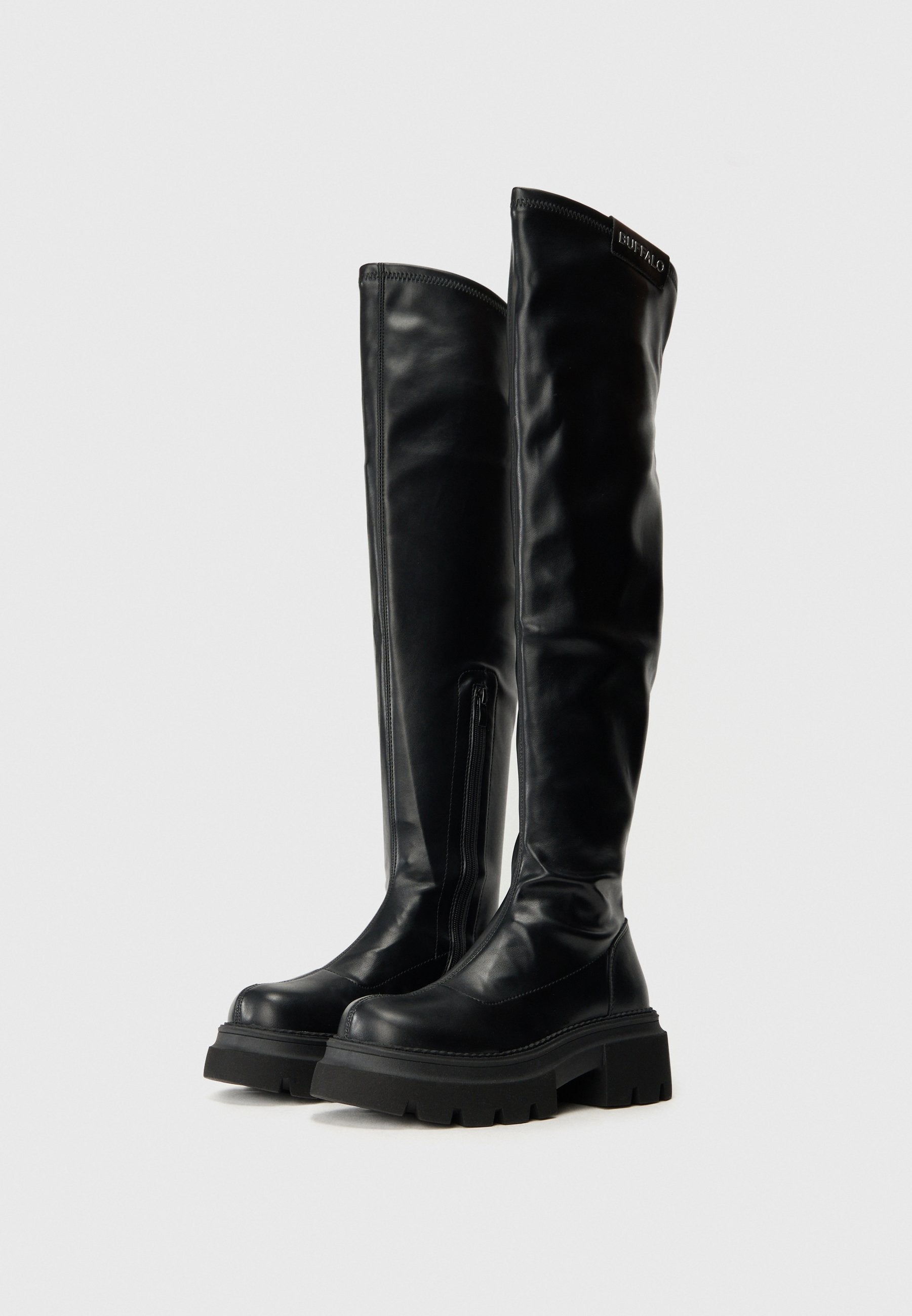 Buffalo MAVE OVERKNEE