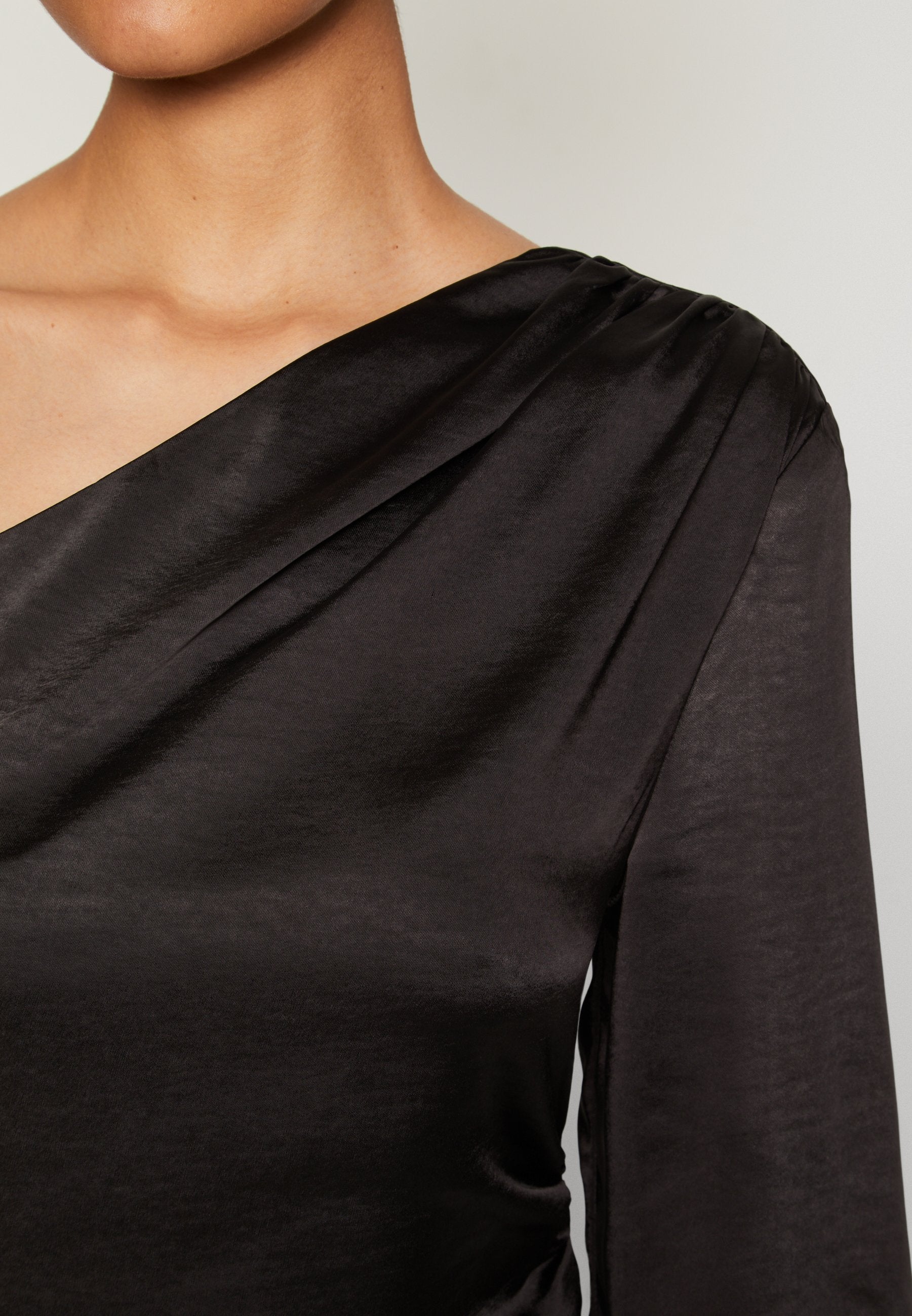 Gina Tricot ONE SHOULDER DRESS