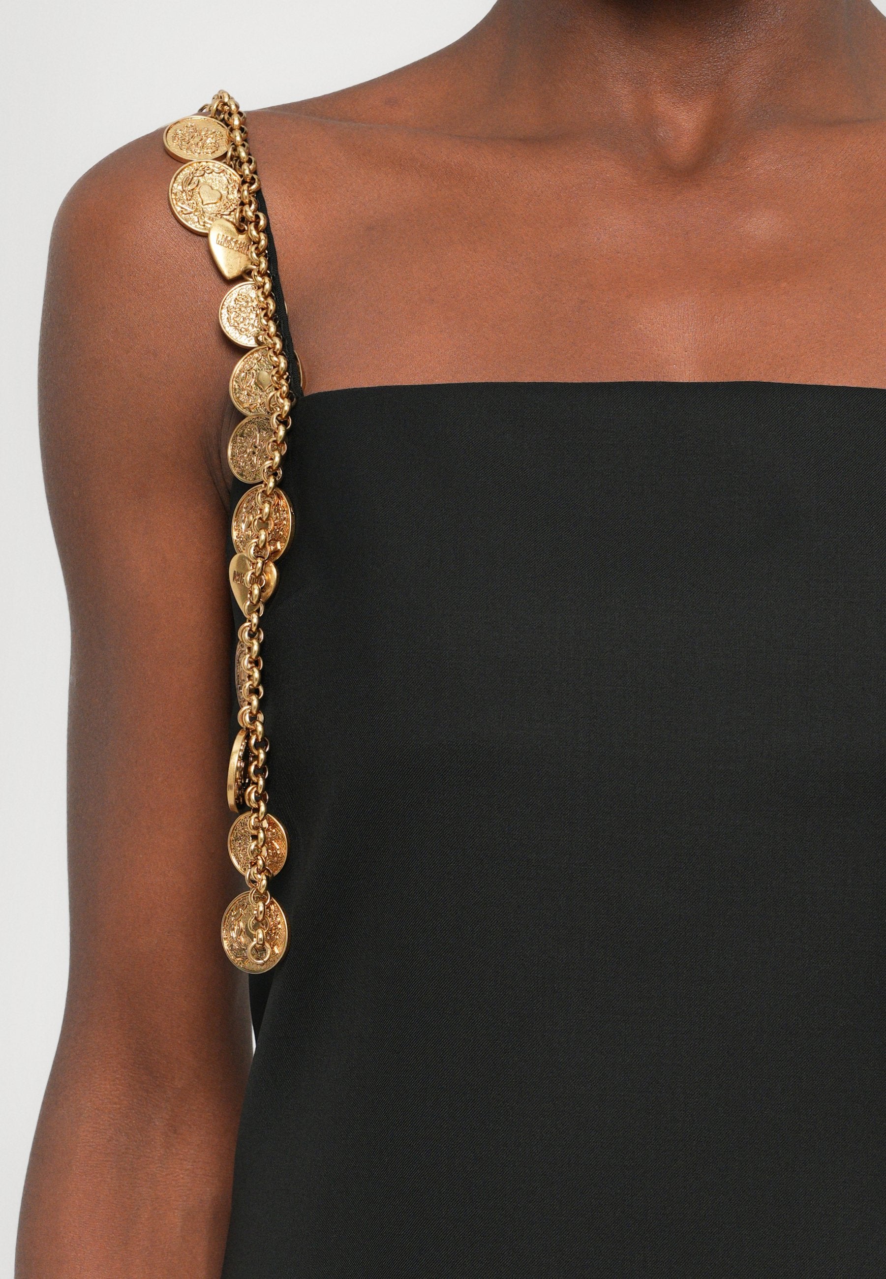 MOSCHINO