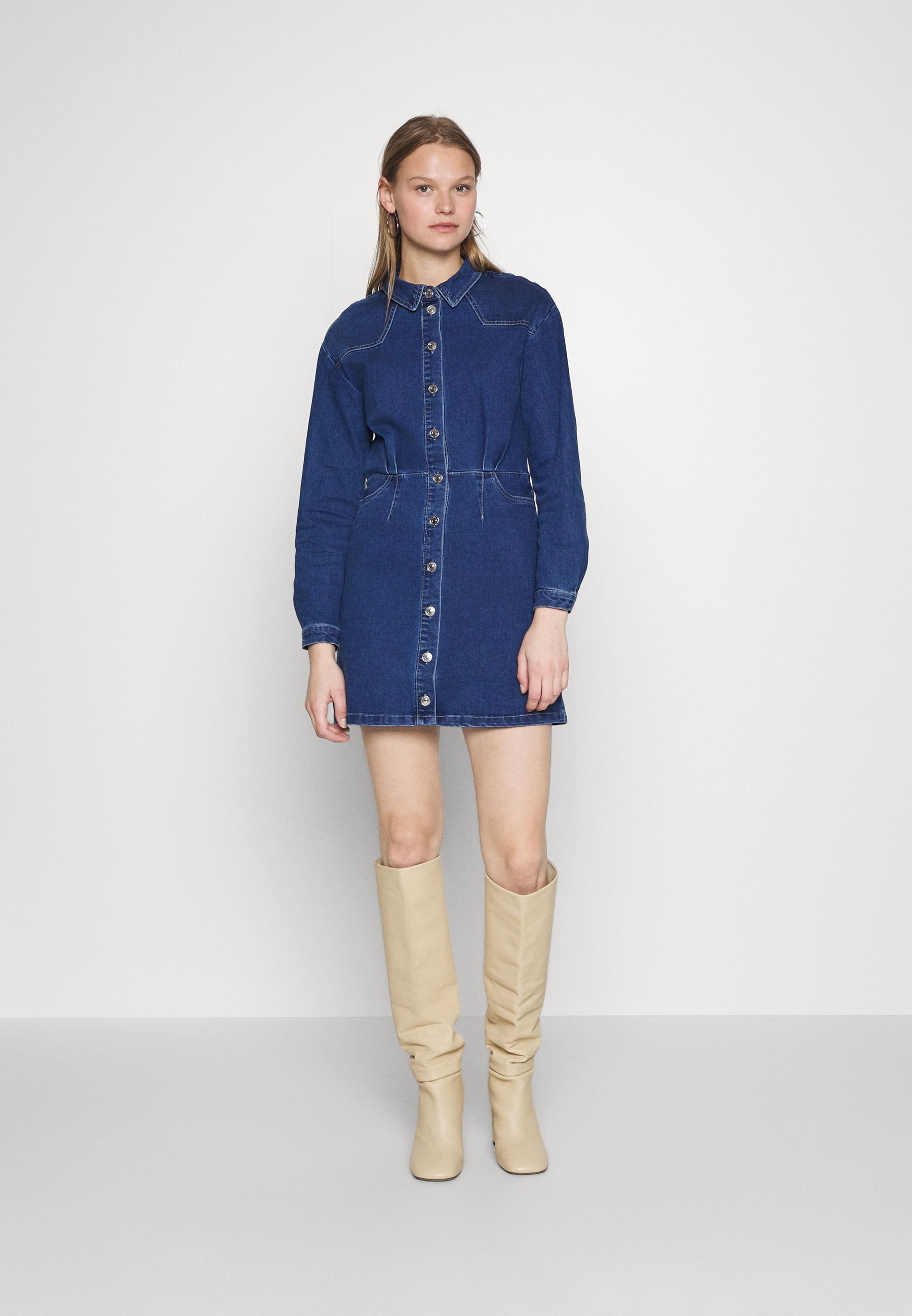 ONLFLEUR BUTTON DRESS Media 3