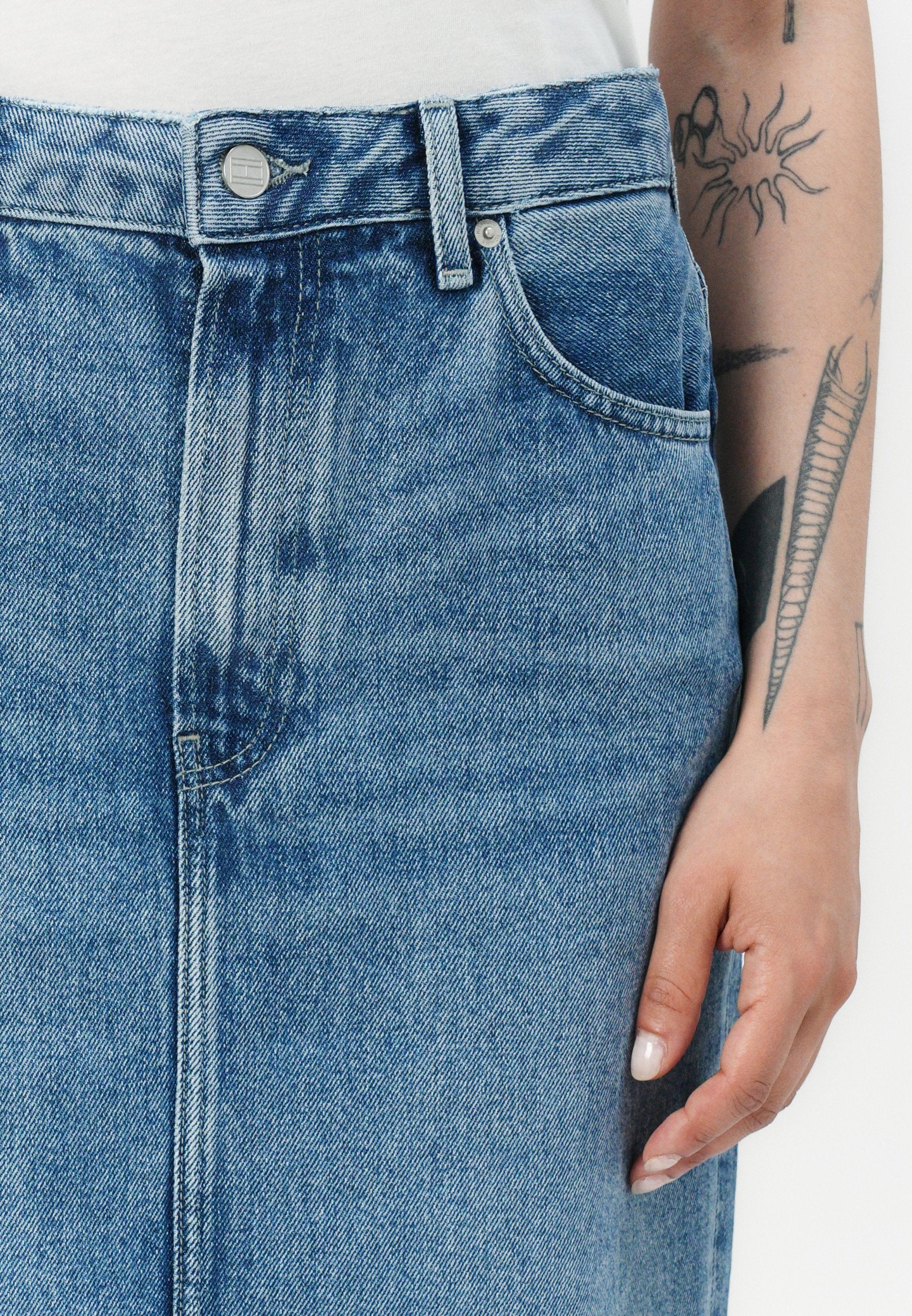 MIDI SKIRT Media 6