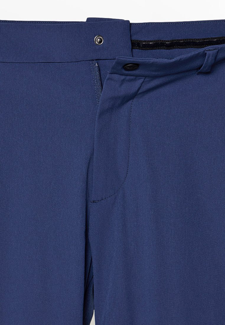 EA7 Emporio Armani Outdoor-Hose Media 4