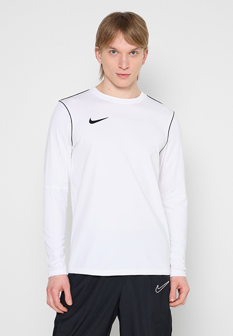 Nike Performance