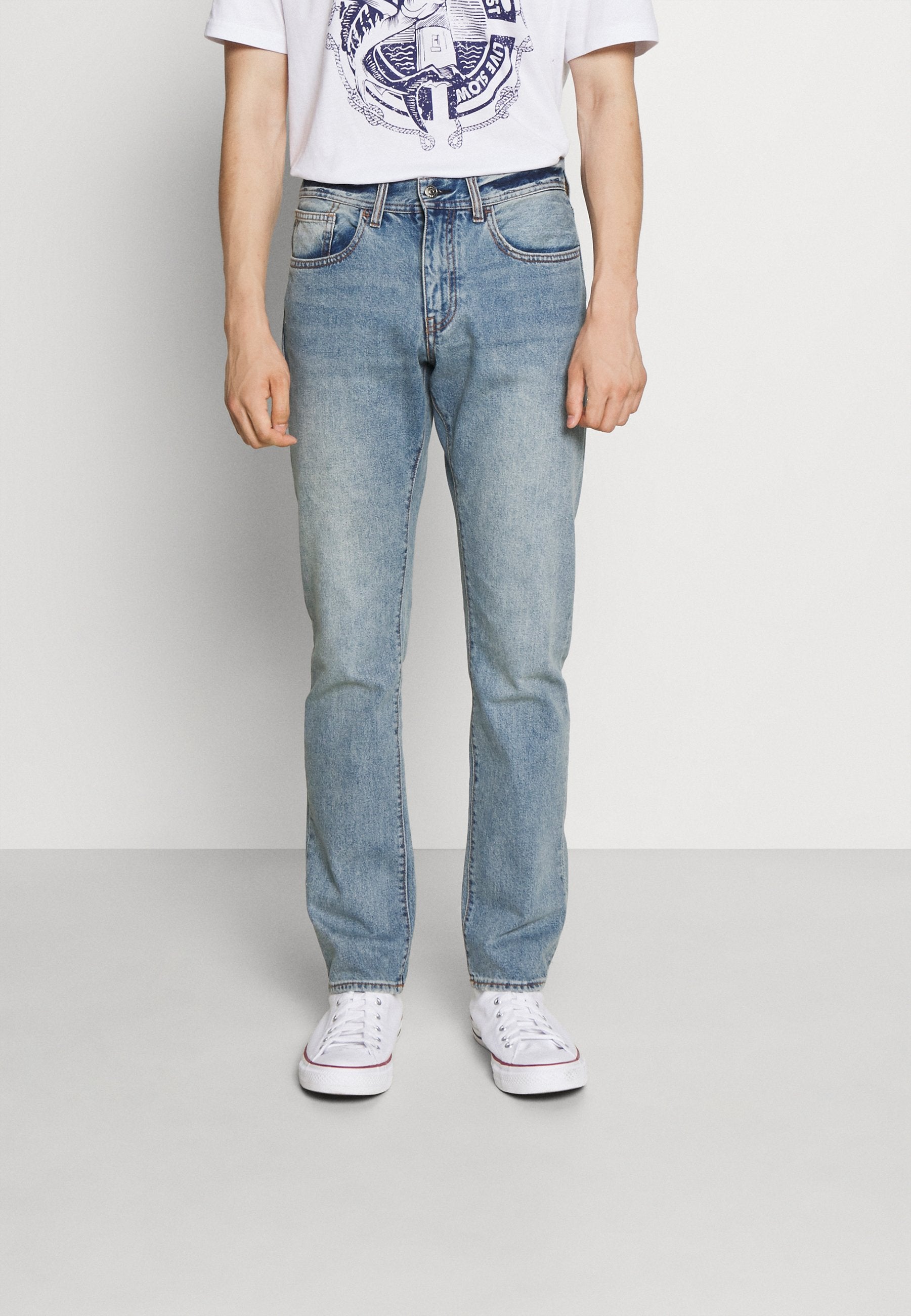 FIVE POCKETS PANT Media 3