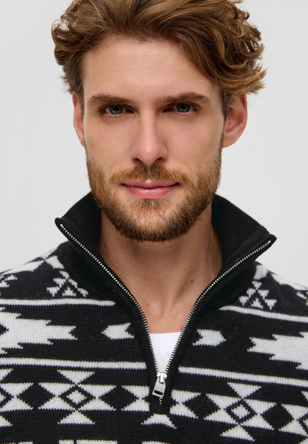s.Oliver TROYER MIT JACQUARD-MUSTER