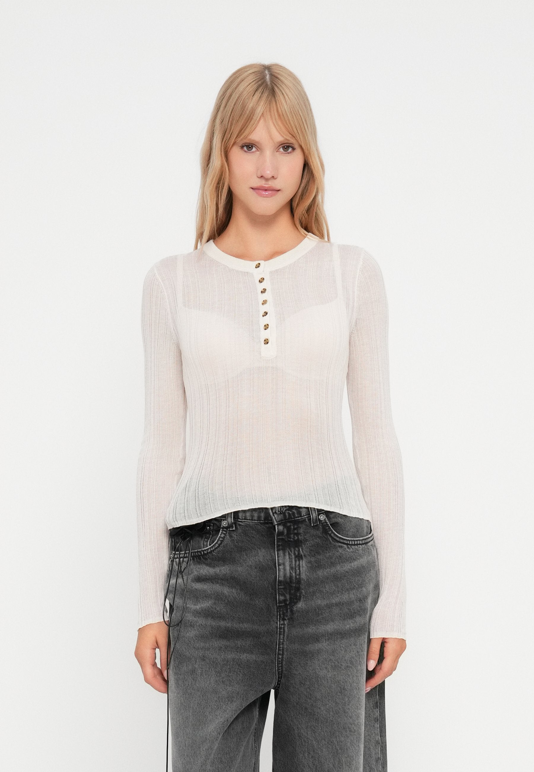 GAP HENLEY