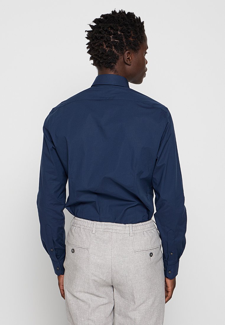 Michael Kors SLIM FIT