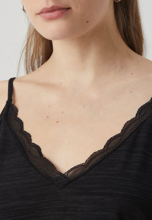 VILA VICORALLA V NECK SINGLET