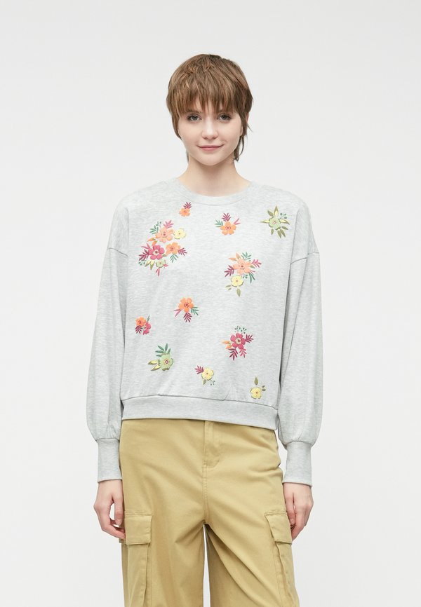 ONLY ONLBROOKE L/S O-NECK FLOWER SWT NOOS
