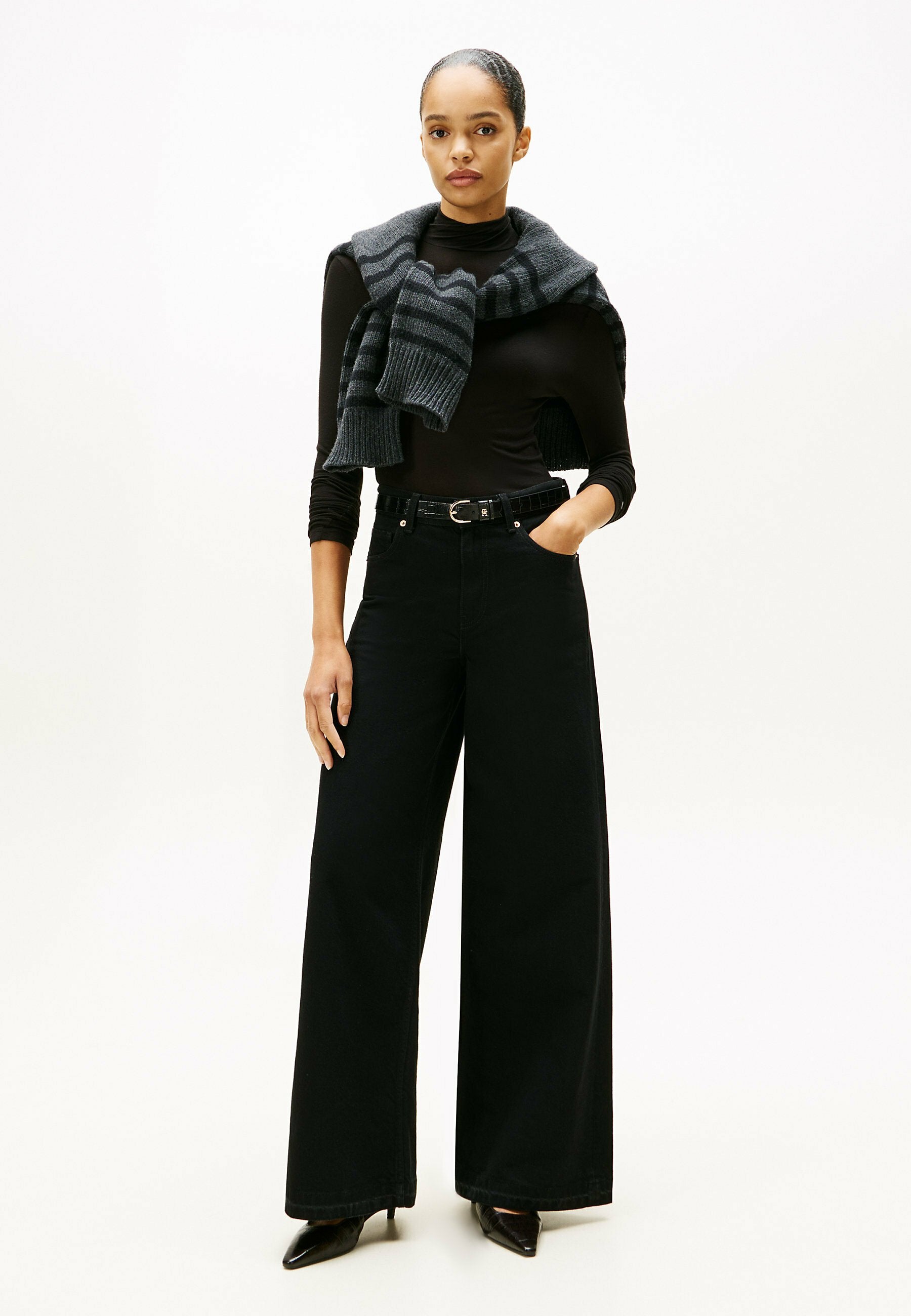 TURTLENECK LONG SLEEVE  Media 2