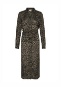Langärmliges Kleid in olivgrün mit schwarzem Leopardenmuster. Verfügt über einen Kragen, Knopfleiste und eine taillierte Taille mit passendem Bindegürtel.