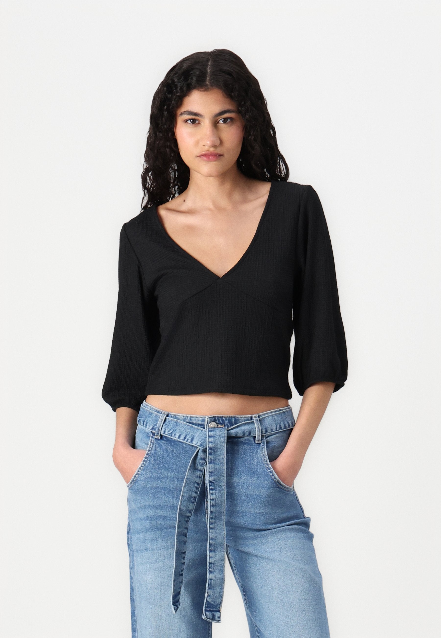 ONLZADDIE WIDE LEG BELT FOLD UP Media 5