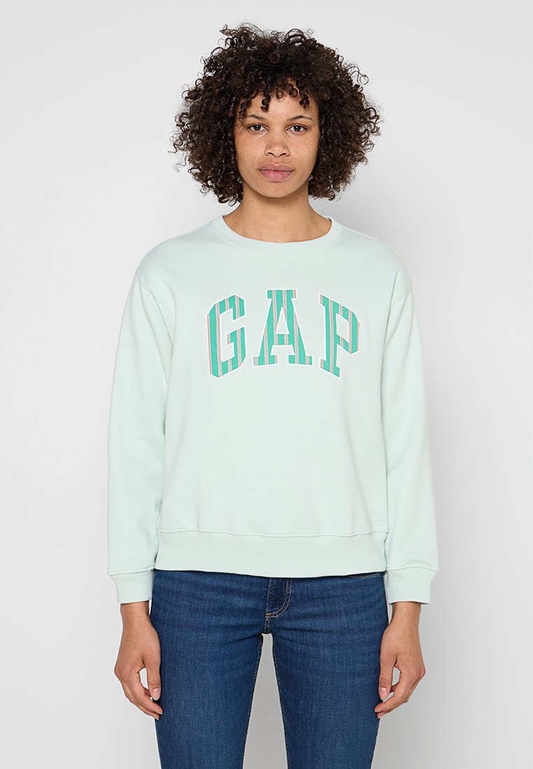 GAP NEW HERITAGE